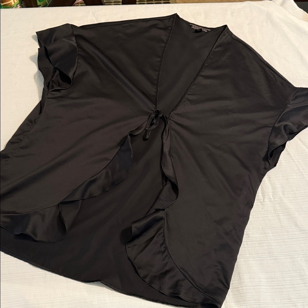 Victoria's Secret‎ Black Satin one size robe kimono